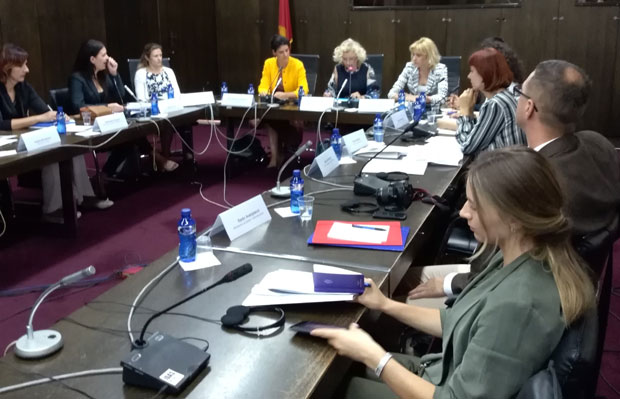 ЦГ: И кумови хомосексуалци